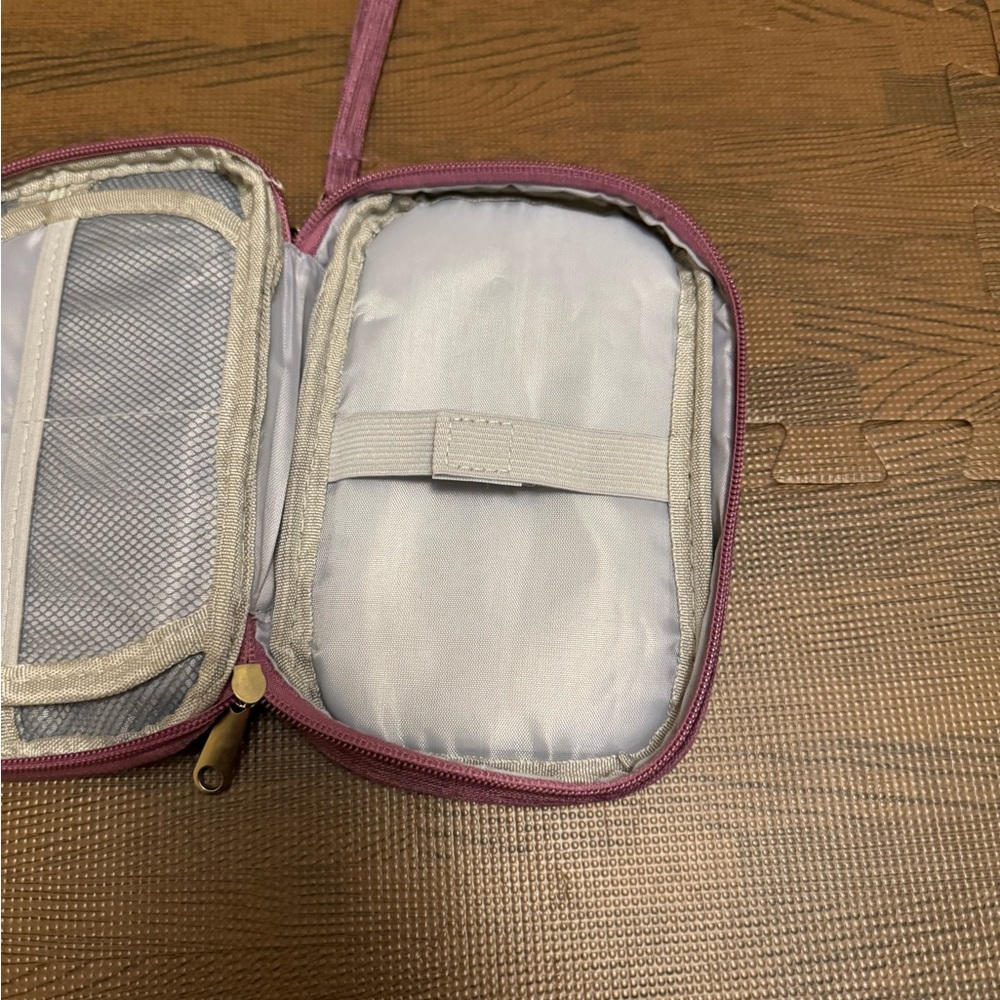 2/$10 Small purple electronics travel bag - Picture 5 of 5